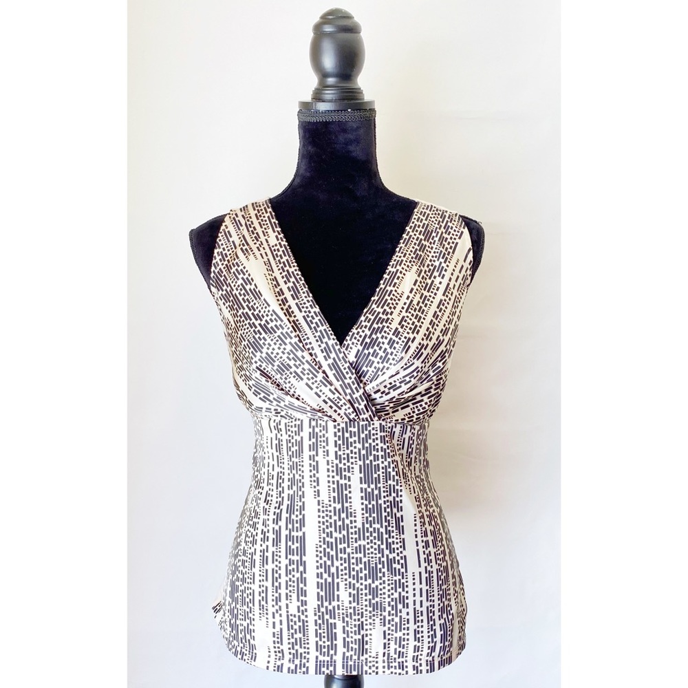 ANN TAYLOR v-neck tan and black sleeveless blouse